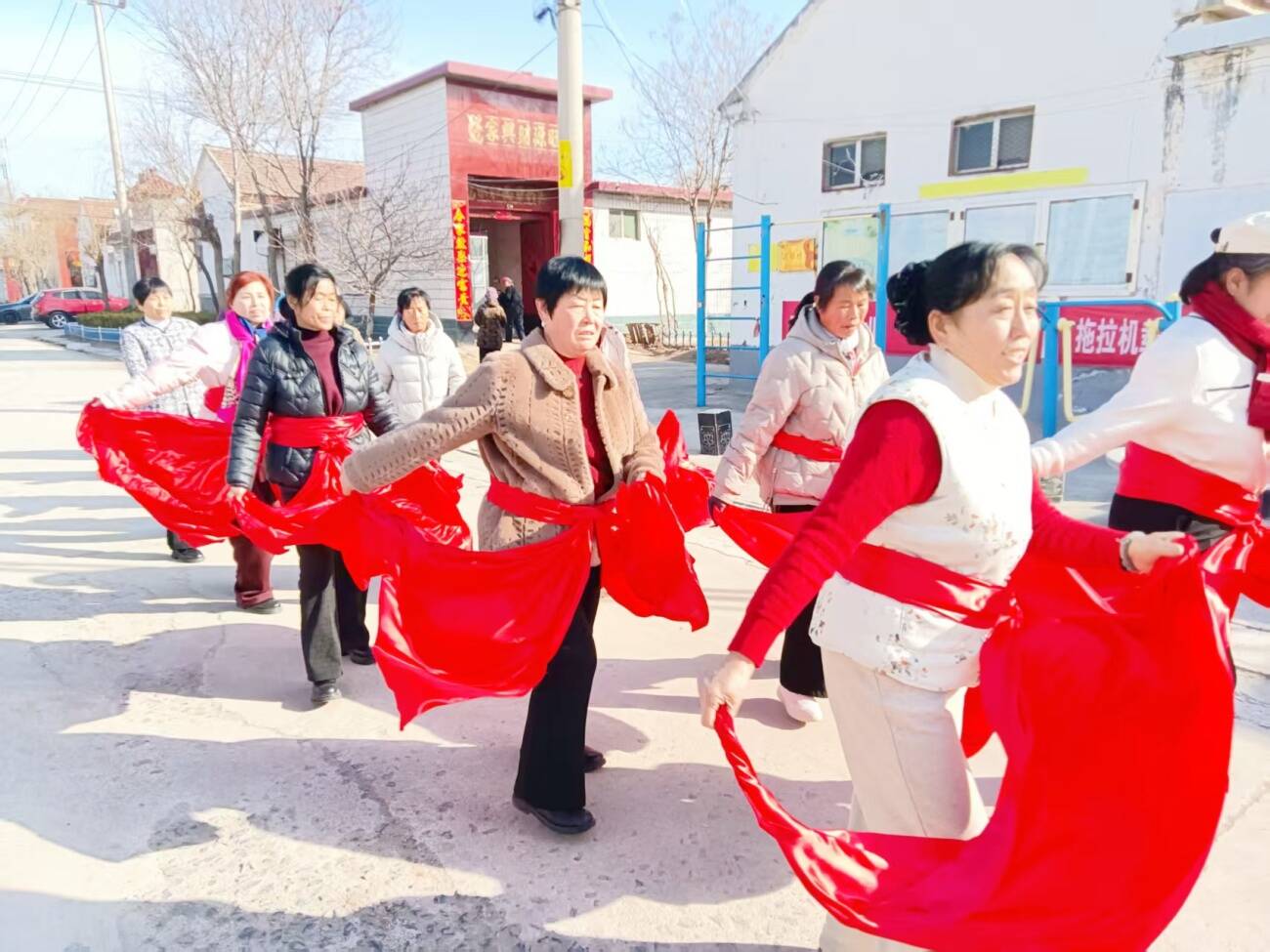 邹平台子镇：家门口乐享民俗 实践站情暖佳节