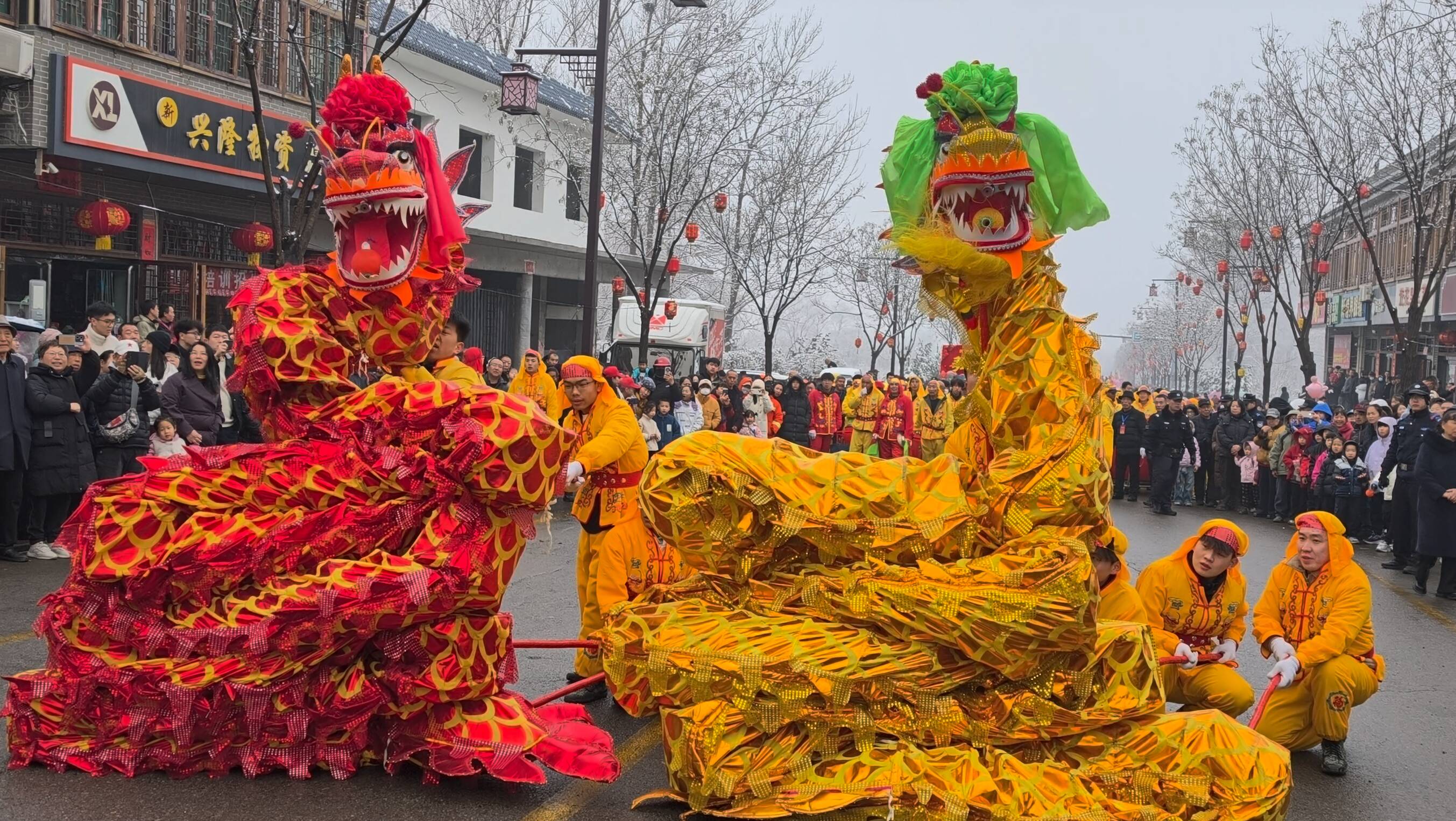 灵石：元宵社火闹新春 民俗展演展风采
