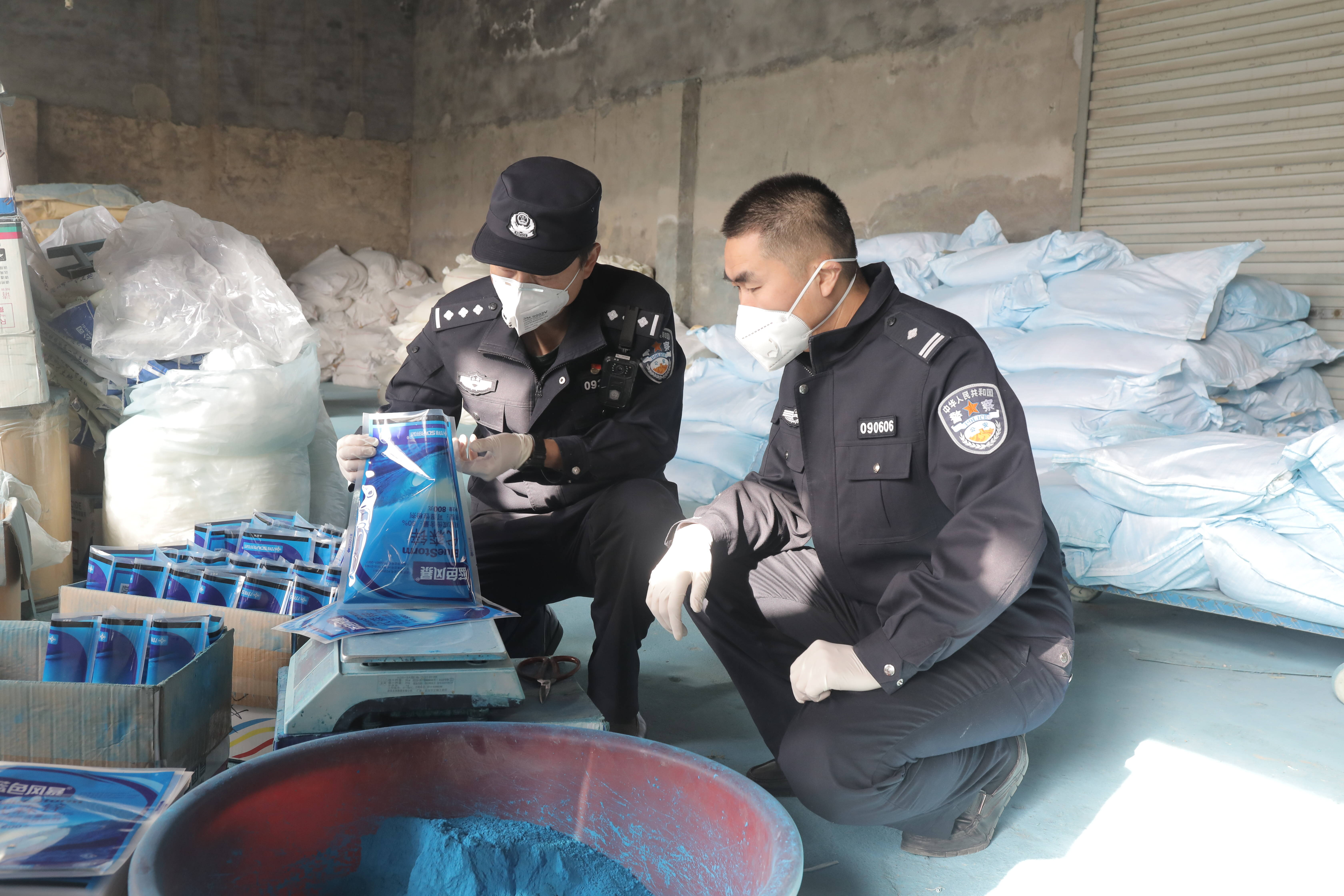 “铁拳”护农耕  “利剑”除假劣 山东公安严打农资犯罪守护春耕春管