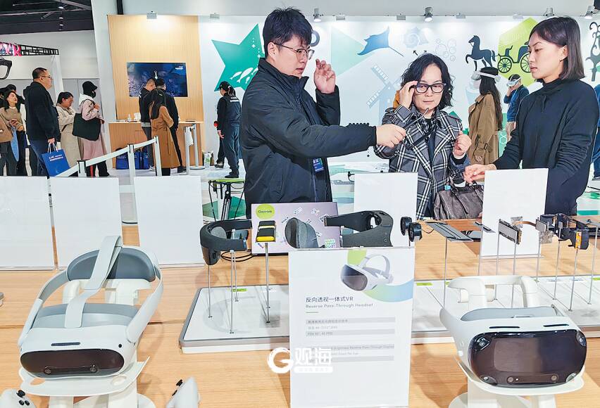 部分设备“一机难求”！AI硬件“受宠”，“智能消费”走红