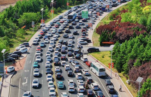 淄博交警发布2026年清明节期间道路交通安全“两公布一提示”