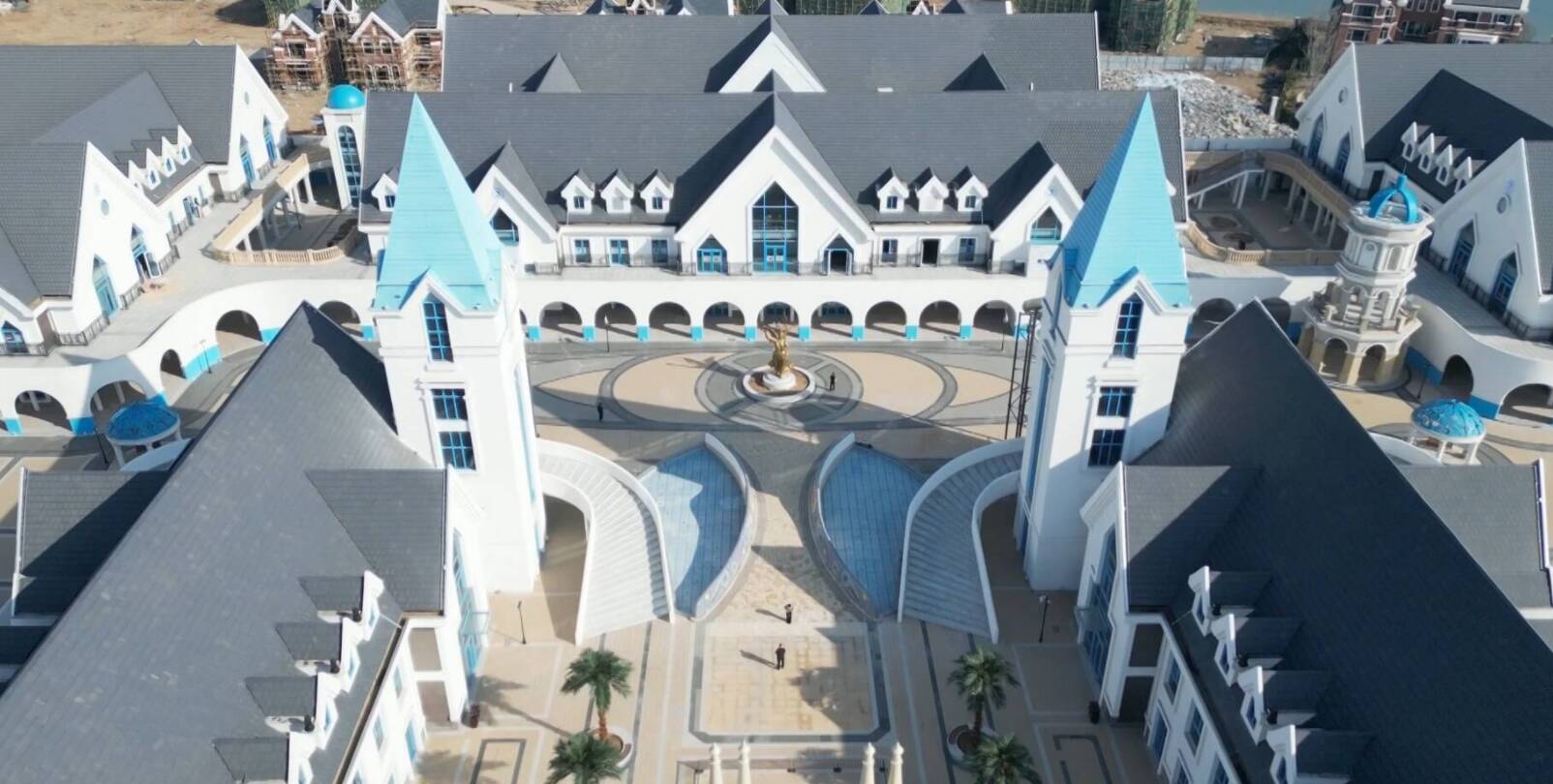 东营米兰奥莱小镇全面完工 超60家品牌入驻 打造文商旅新地标