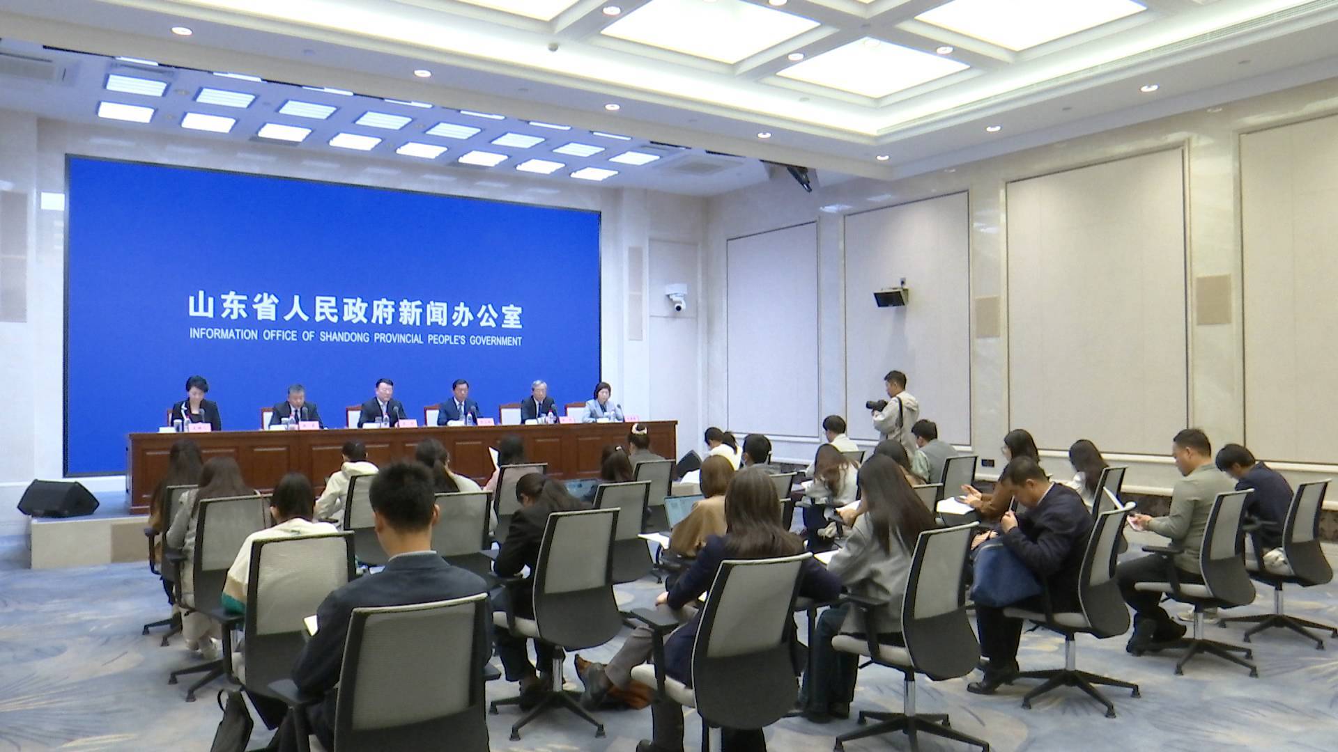 截至今年3月底 山东全省“两证齐全”的医养结合机构数量1137家