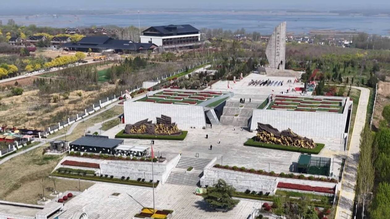 清明时节祭英烈