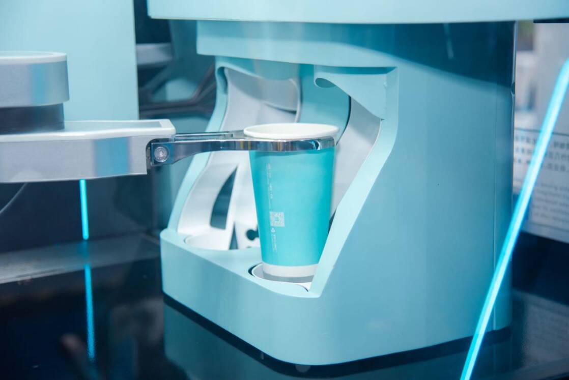 COFE+咖啡机器人登陆烟台沿海城市迎来“黑科技”咖啡馆(图4)