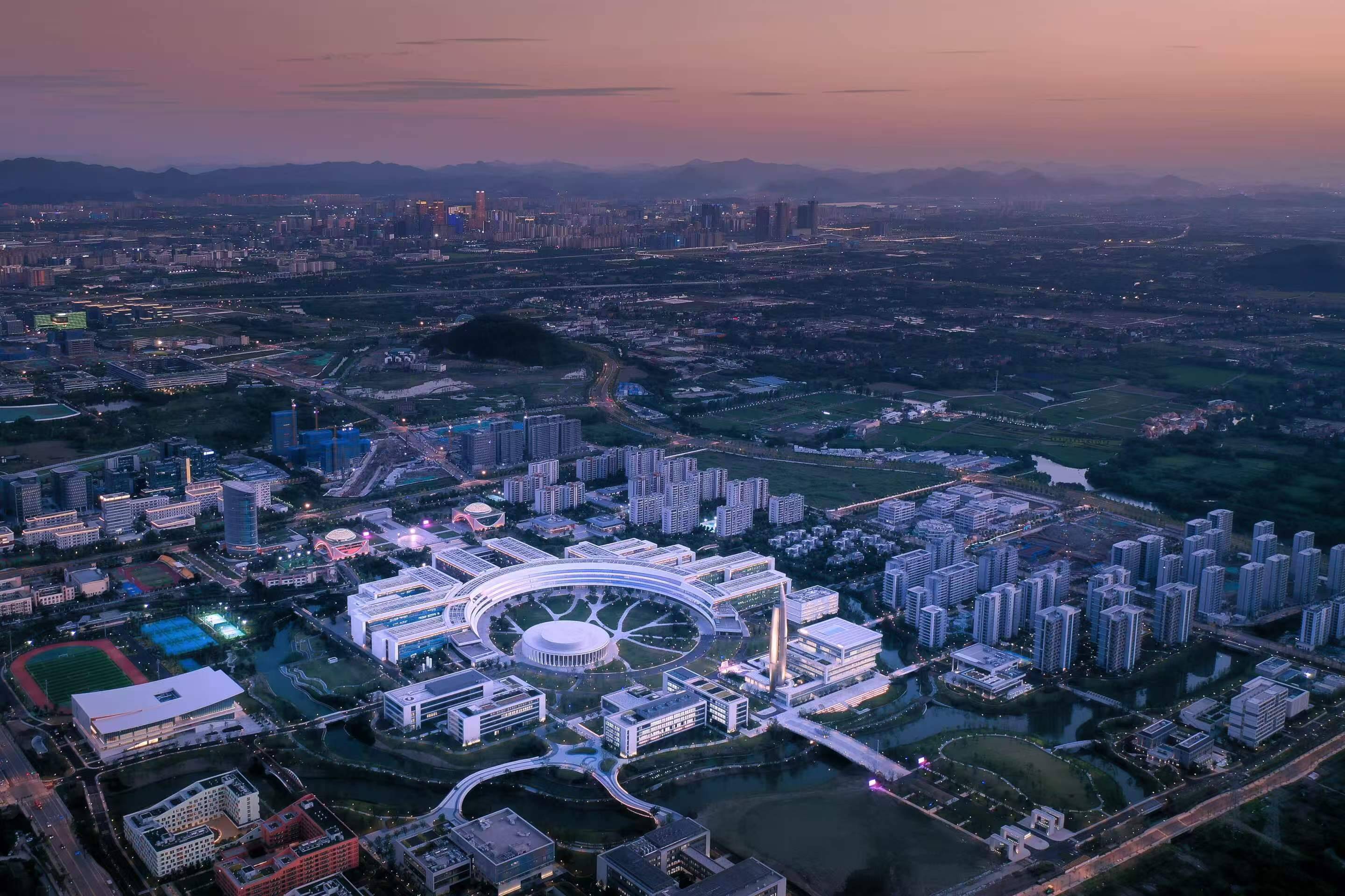 ������10�ˣ�4��30�ձ�����ֹ ������ѧ ��������������з�����¯