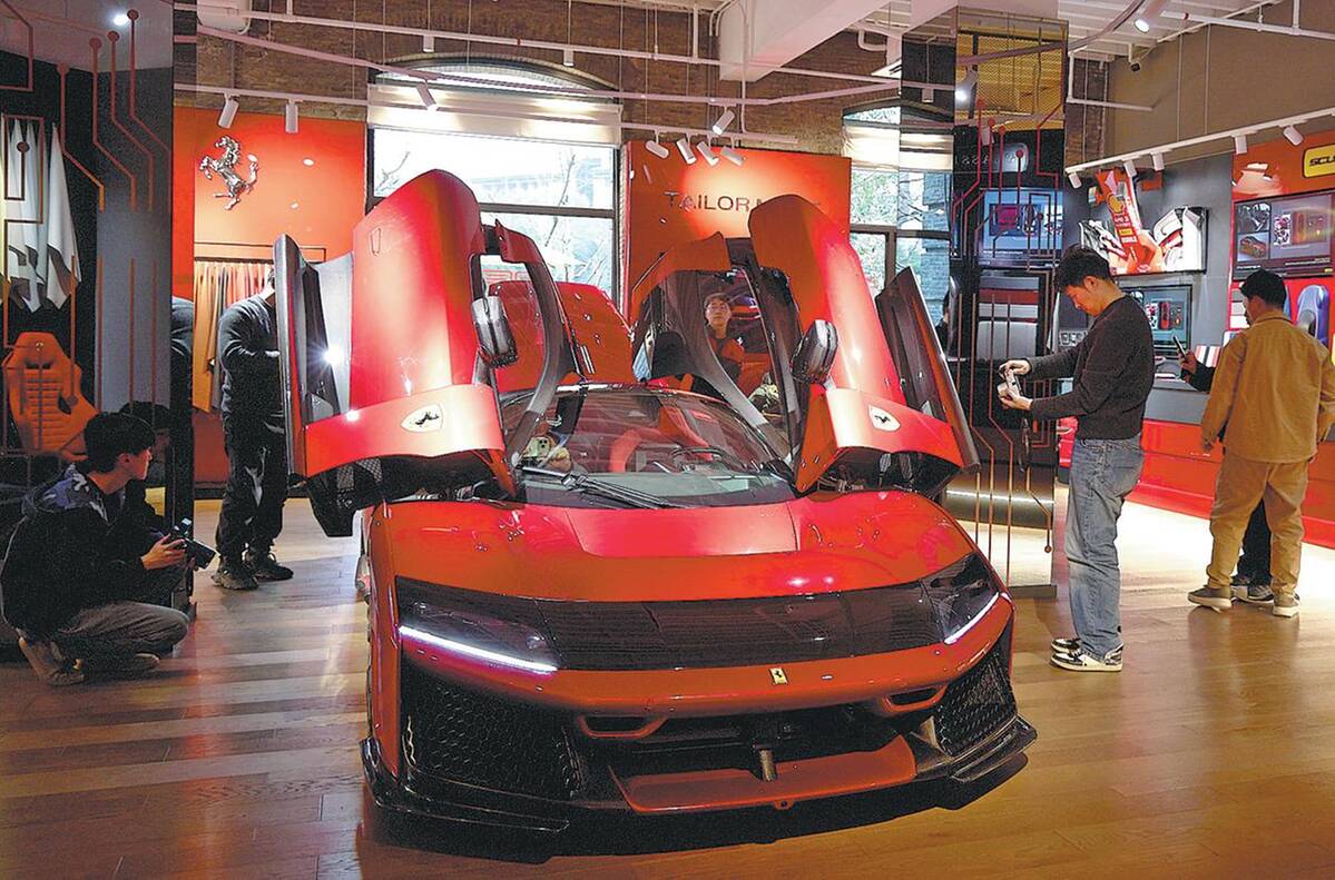 Luxury sports car brands rev up China biz