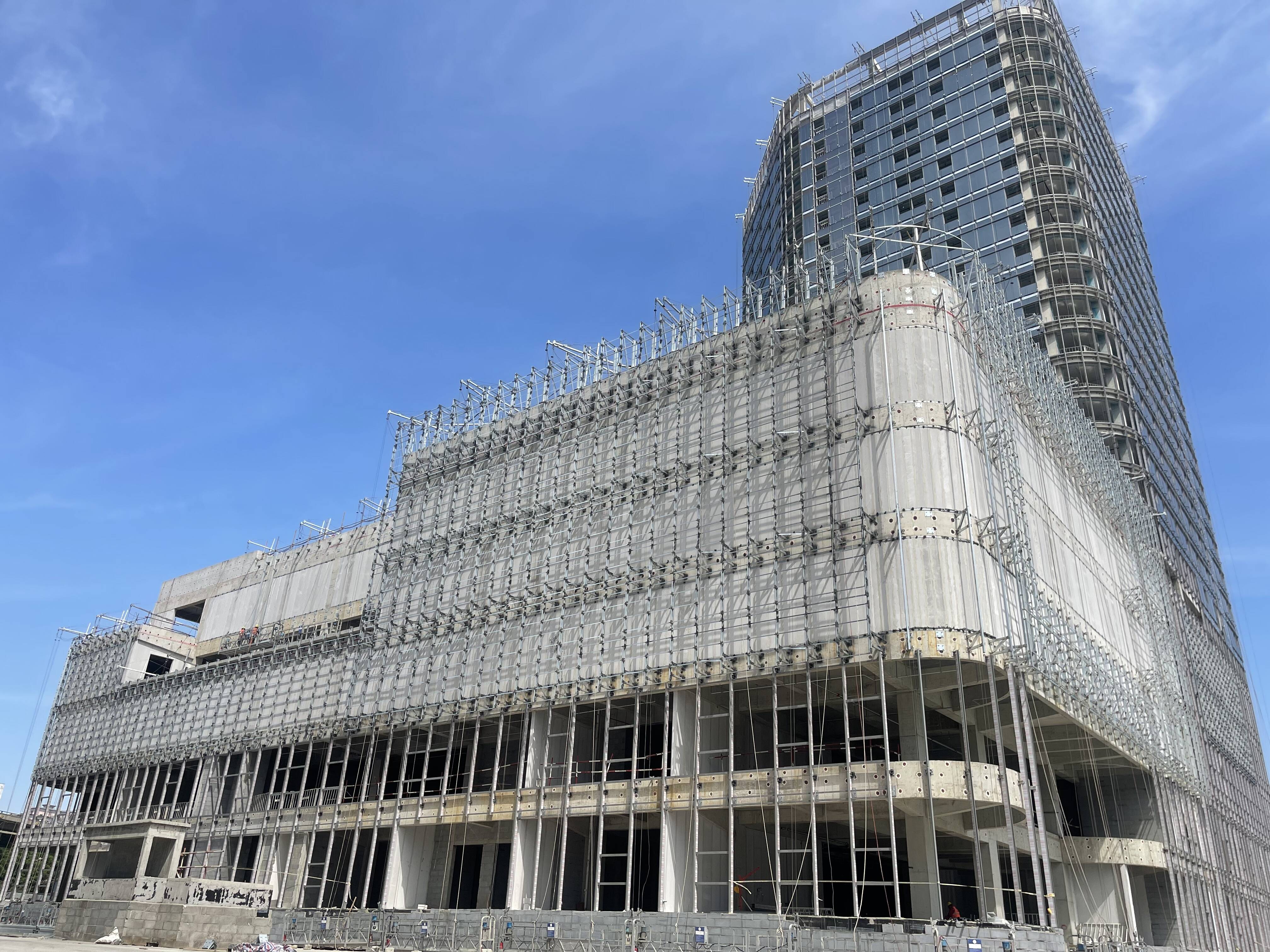 济南中泺河畔焕新地标 湖印都会广场年底竣工