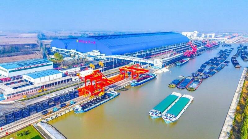 梁山港单月集疏港量双破200万吨