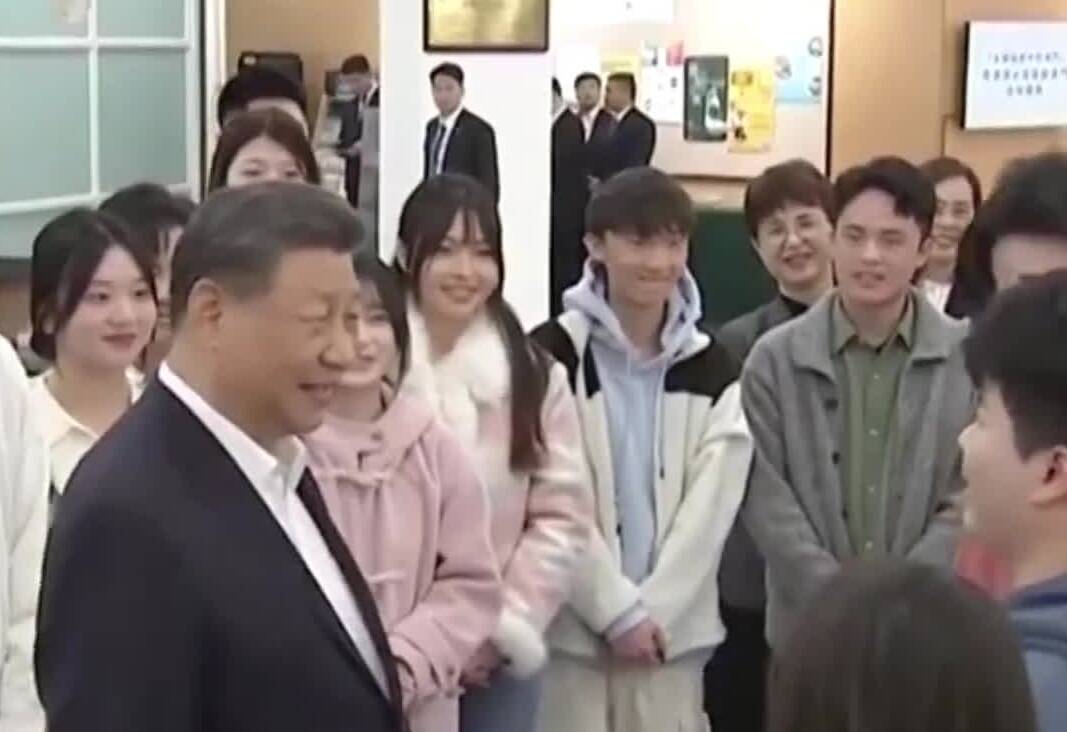 追光的你｜明天的中国，希望寄予青年