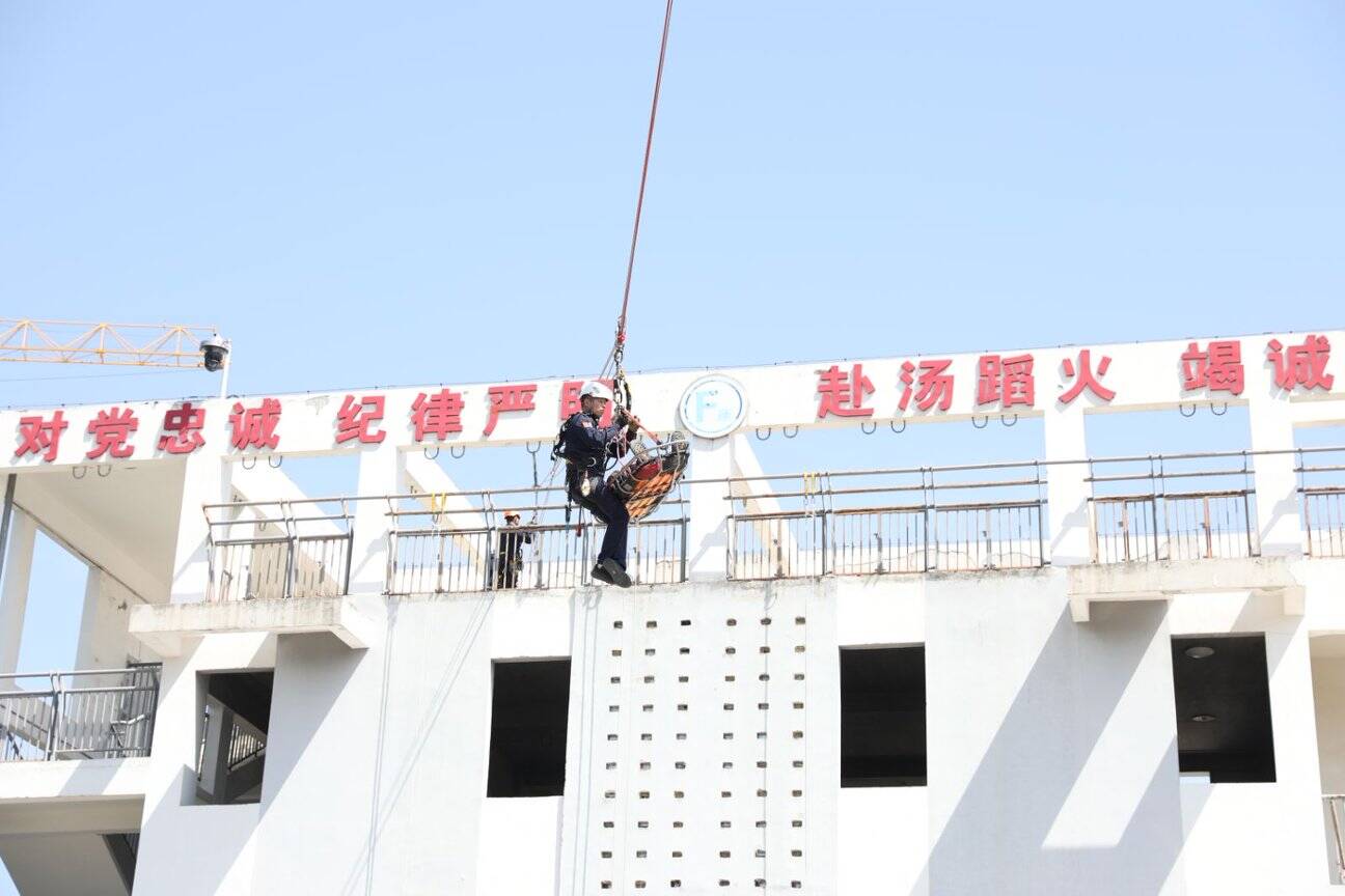 山东防灾减灾开放日直击！3000人沉浸式学避险，地震预警这样开通→