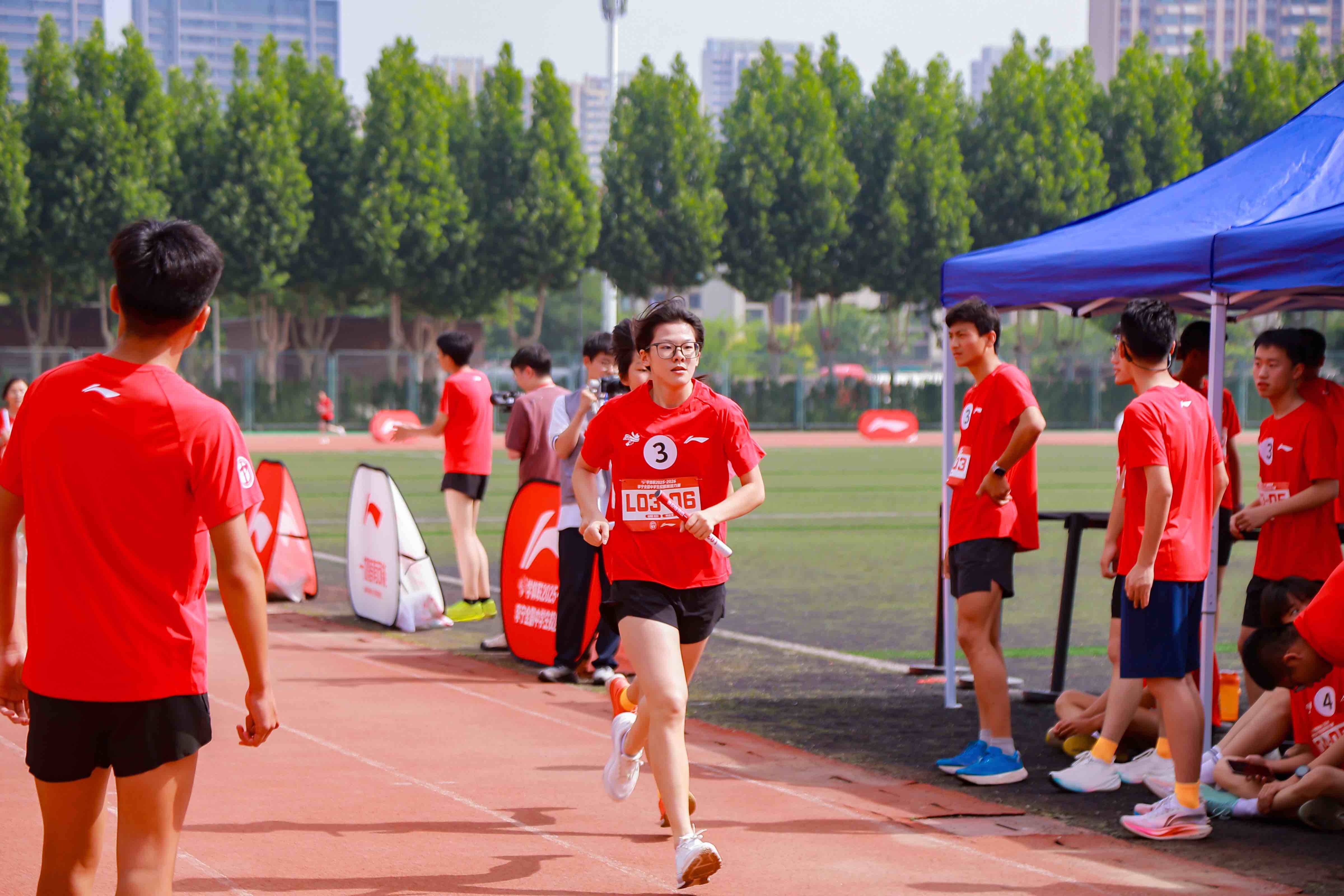 青春接力，跃动泉城！李宁全国中学生校园跑接力赛济南开跑