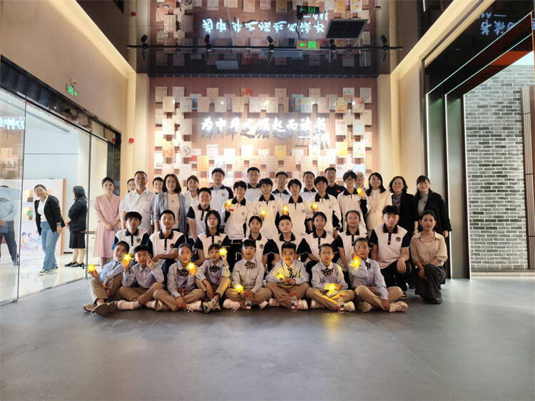 点亮四盏灯 走好敬业路——济南市历城区大中小学同上沉浸式敬业主题思政大课