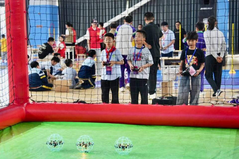 第十届全国青少年无人机大赛临沂地区选拔赛在临沂城市职业学院举办