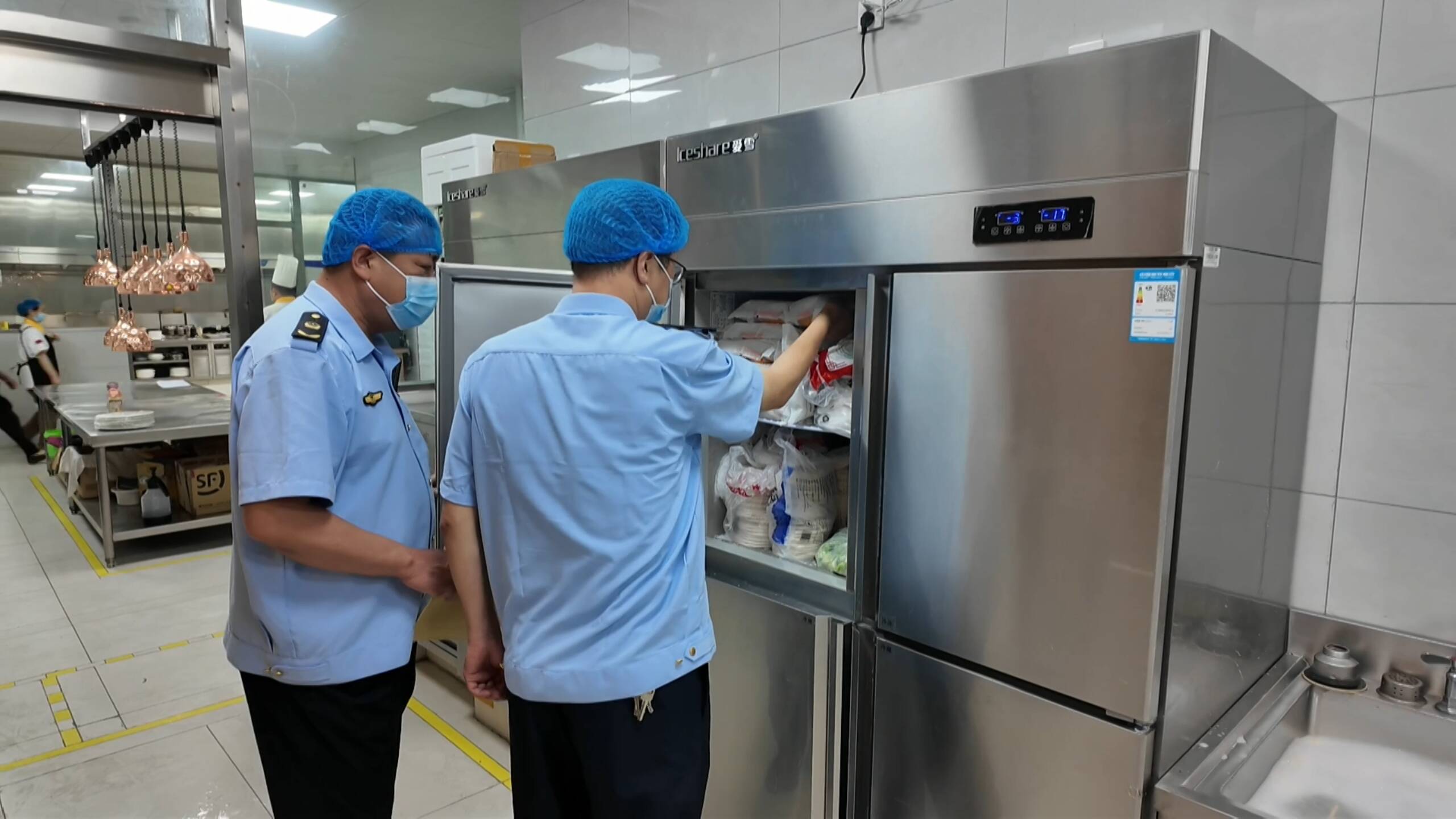 东营市河口区：抓实餐饮场所专项督查 严守夏日 “舌尖上的安全”