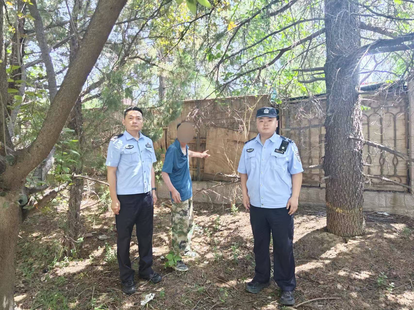 将围栏暴力拆卸后装车逃离 男子盗窃时被巡逻民警抓现行
