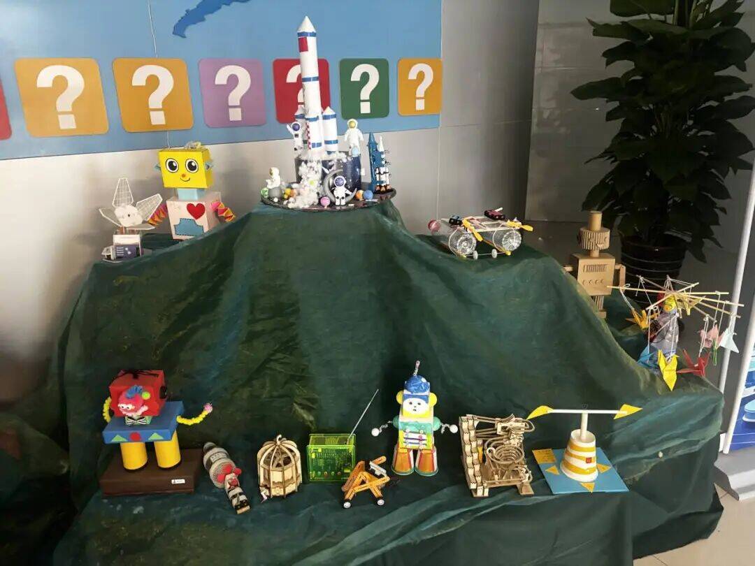 科创点亮校园 巧手探索新知 济南高新区奥龙小学科技小制作大赛顺利举办