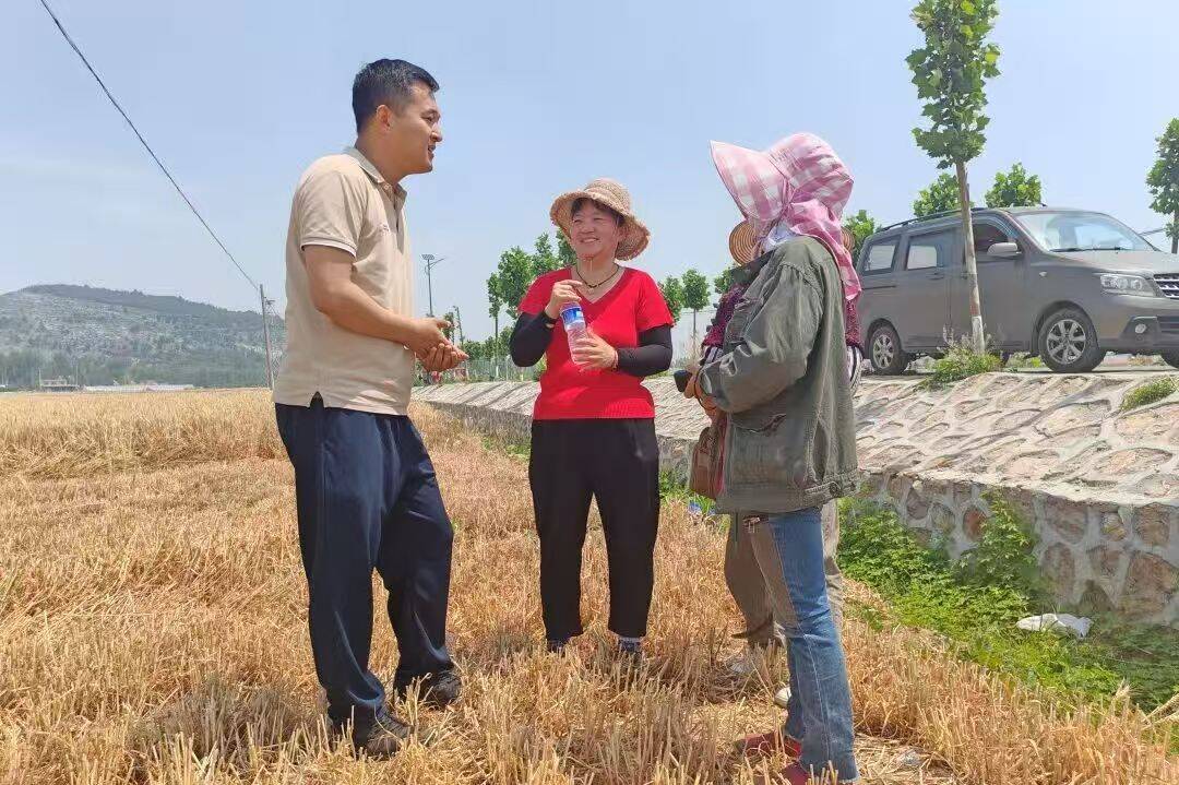 扎根泥土践初心 边检警魂映乡村——济南边检站民警齐明驻村帮扶纪实