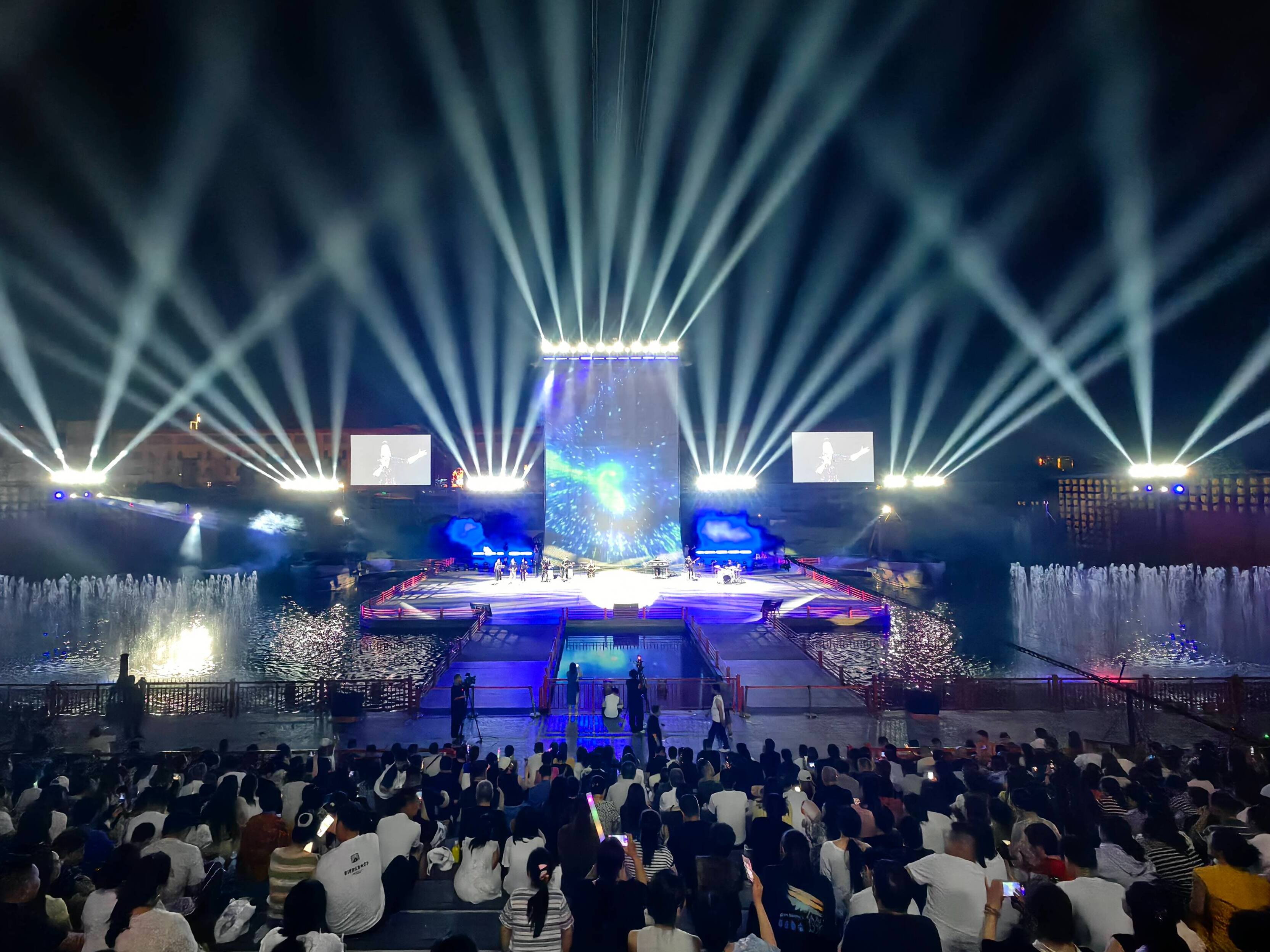 云菲菲2026全国巡演德州站燃情开唱