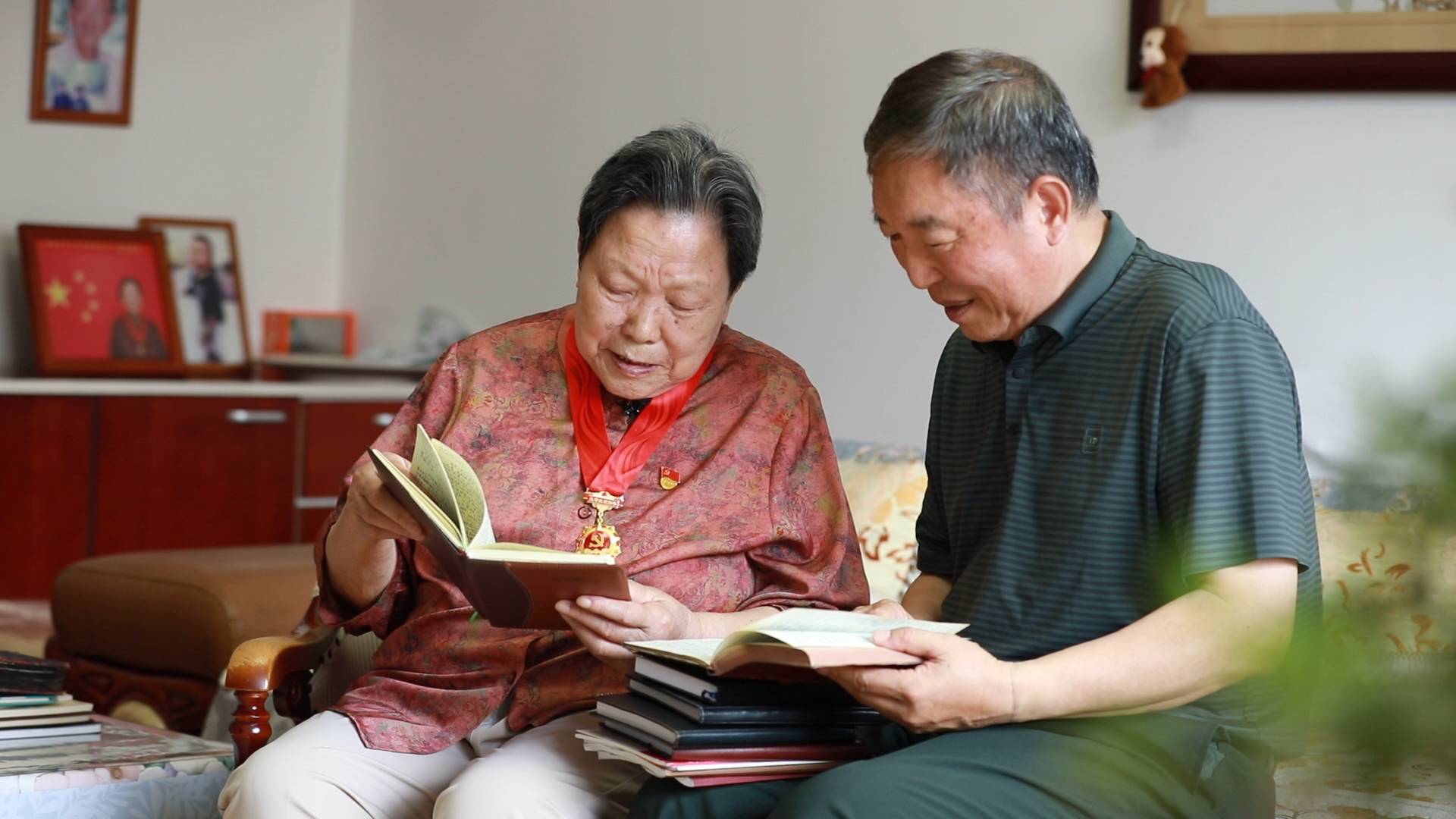 党员的身份不是一阵子 是一辈子