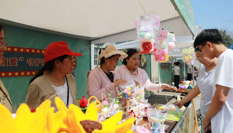 潍坊市坊子区：爱心力量携手行动 守护困境儿童健康成长