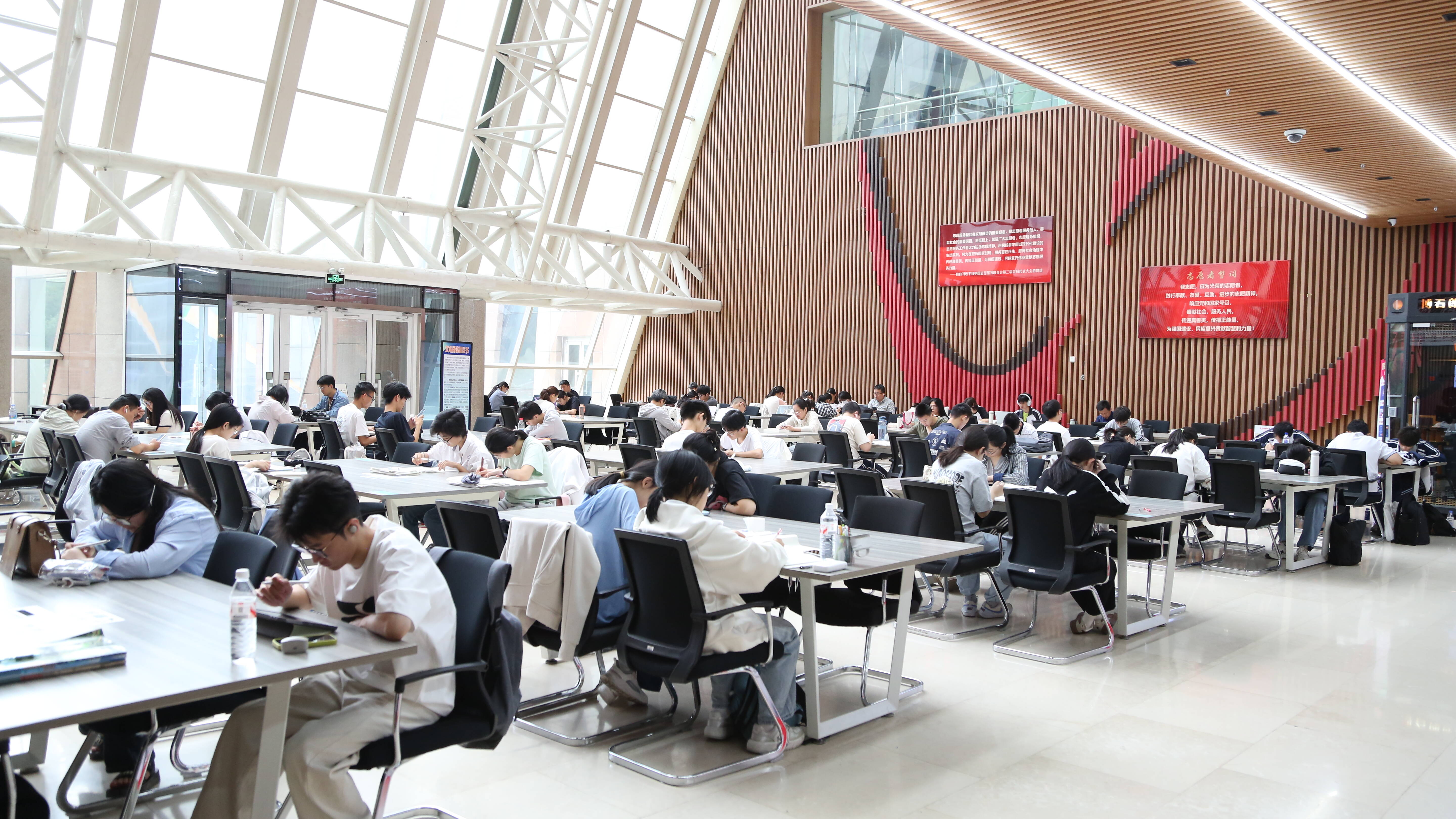 潍坊市图书馆：打造阅读新生态 让城市书香更有温度