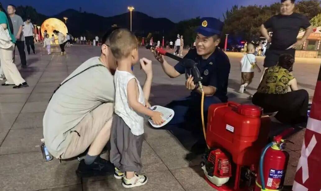 济南市钢城区:消防课堂“活”起来 安全知识“送”进门