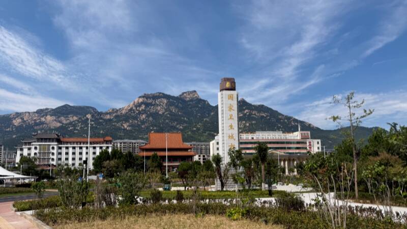 泰安长城路与东岳大街交汇处圣地游园建成开放 泰城居民再添遛弯新去处