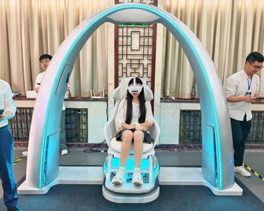 XR+AI技术赋能矿山行业数智转型研讨会在青岛举行(图3)