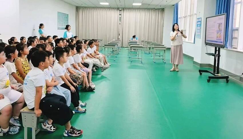“医”路相伴 暖心托举 济宁市第一人民医院暑期托管班圆满收官