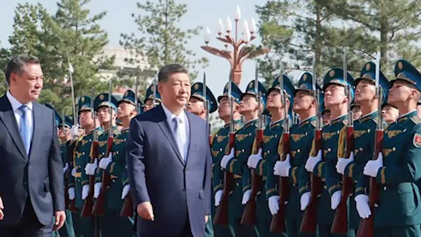 此行间·众行致远!100秒看习近平繁忙的亚非之行