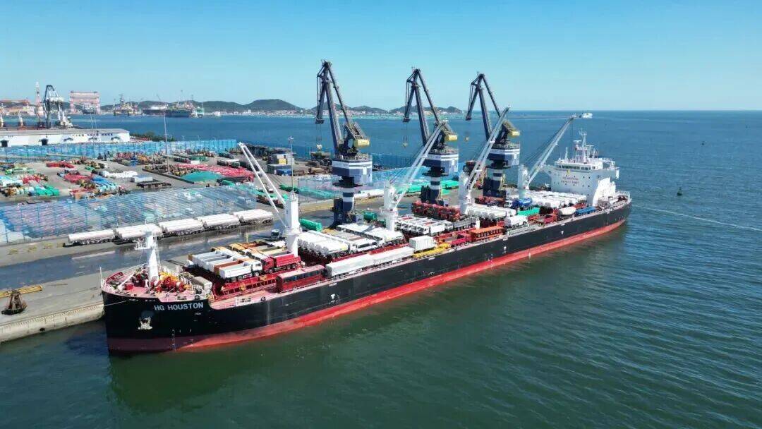 新突破！烟台港件杂货班轮发运跑出实力“加速度”