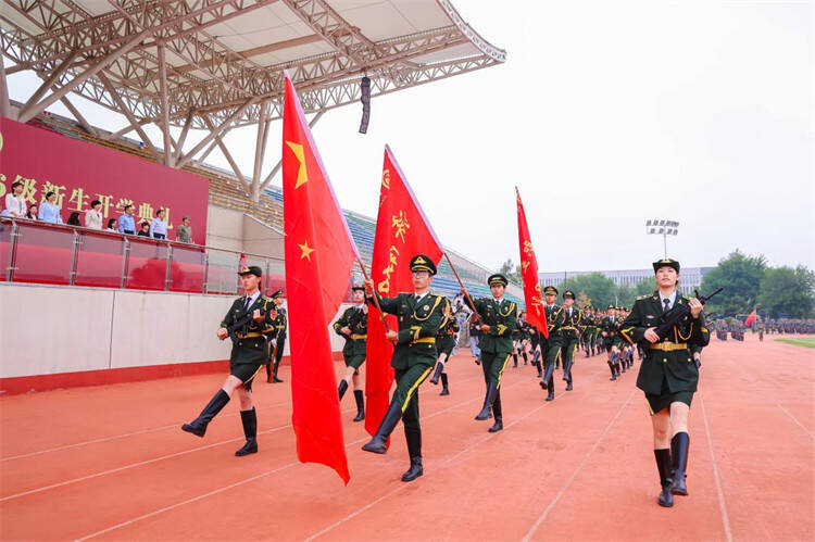 逐梦新征程 启航新学年——济南职业学院举行2026级新生开学典礼