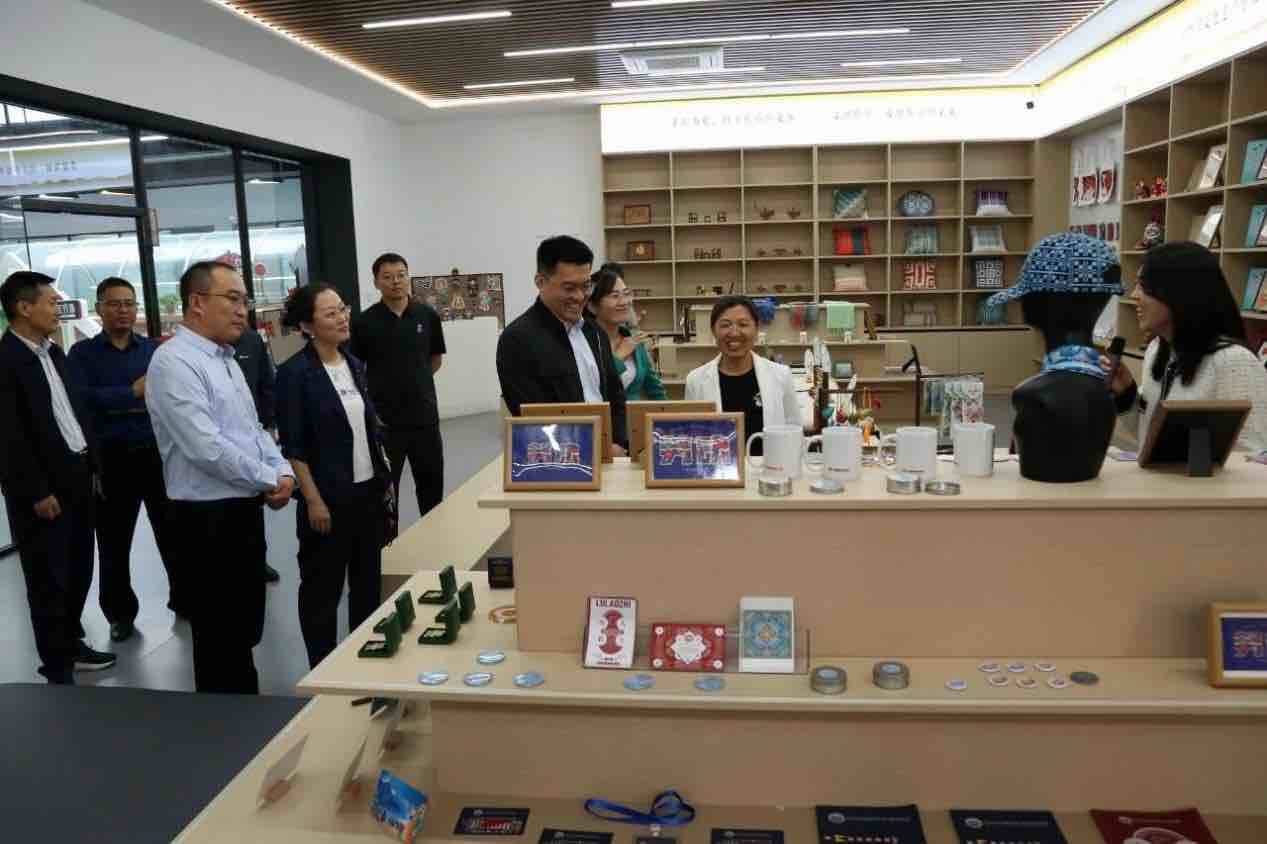 教育部全国劳动教育专题调研组到山东劳动职业技术学院调研(图4)