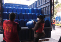 36秒|枣庄爱心企业义捐320桶消毒液，助力相关场所防控消杀