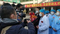 58秒|直击现场！滨州市第二例新型冠状病毒感染的肺炎患者痊愈出院