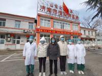 18日下午济南市传染病医院第五批三例新冠肺炎患者康复出院
