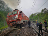 济南至广州T179次列车在湖南境内脱轨，已造成1人遇难4人重伤