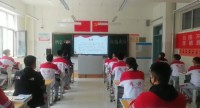 传递“战疫”知识、心理辅导 潍坊高中毕业年级学生迎来开学第一课