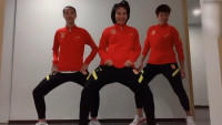 48秒丨放飞自我！中国女足苏州集训 魔性舞蹈暴露逗比属性