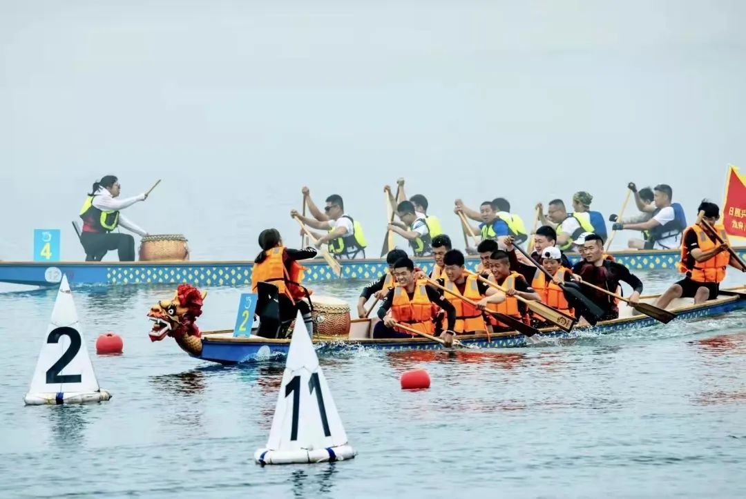 2022中国（日照）国民休闲水上运动会龙舟公开赛成功举行