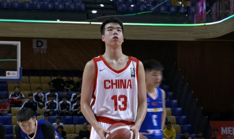 U16亚洲杯中国狂胜东道主58分，全队28断