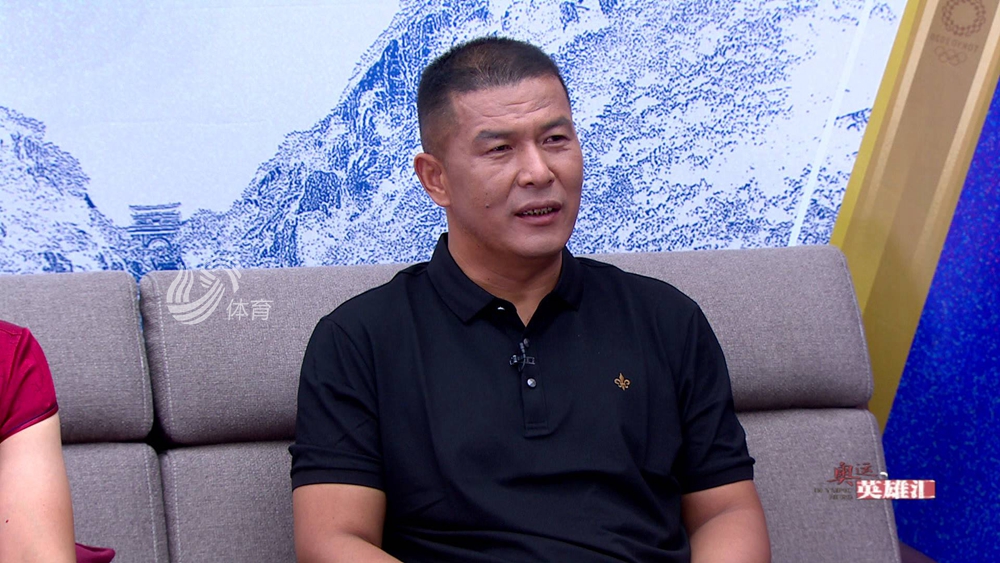 青春无悔坚定前行!鲁诗雨父母教练做客《奥运英雄汇》