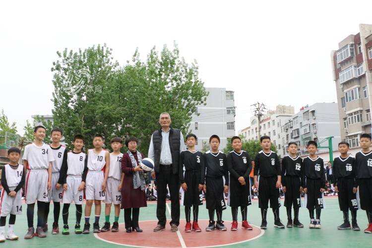 基层篮球教练员董正：孩子自信是我最大的成功