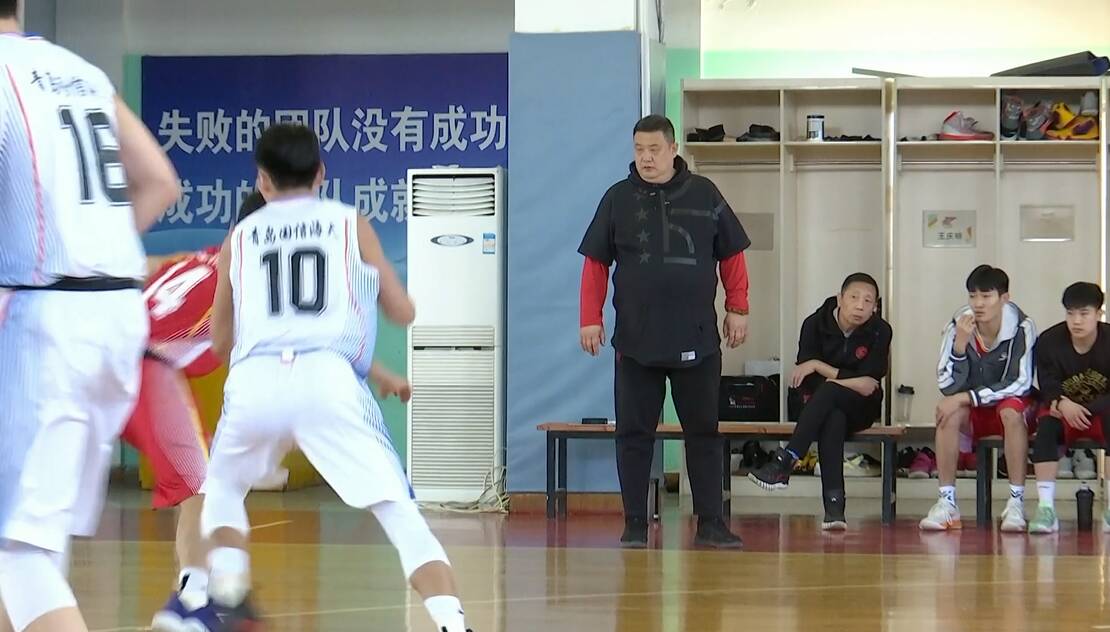 《侃球时间》丨青岛男篮一线队、青训齐头并进 吴庆龙：球员培养要有连贯性