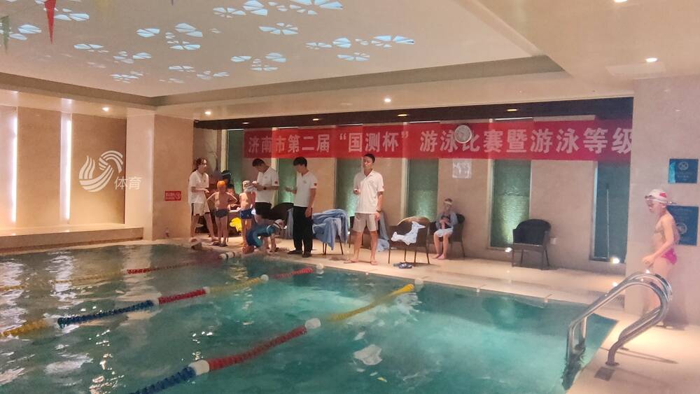 济南市第二届“国测杯”游泳联赛暨游泳等级测试举行