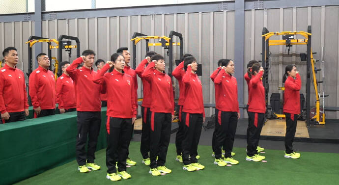 武大靖领衔 中国短道速滑国家队将出征世界杯赛