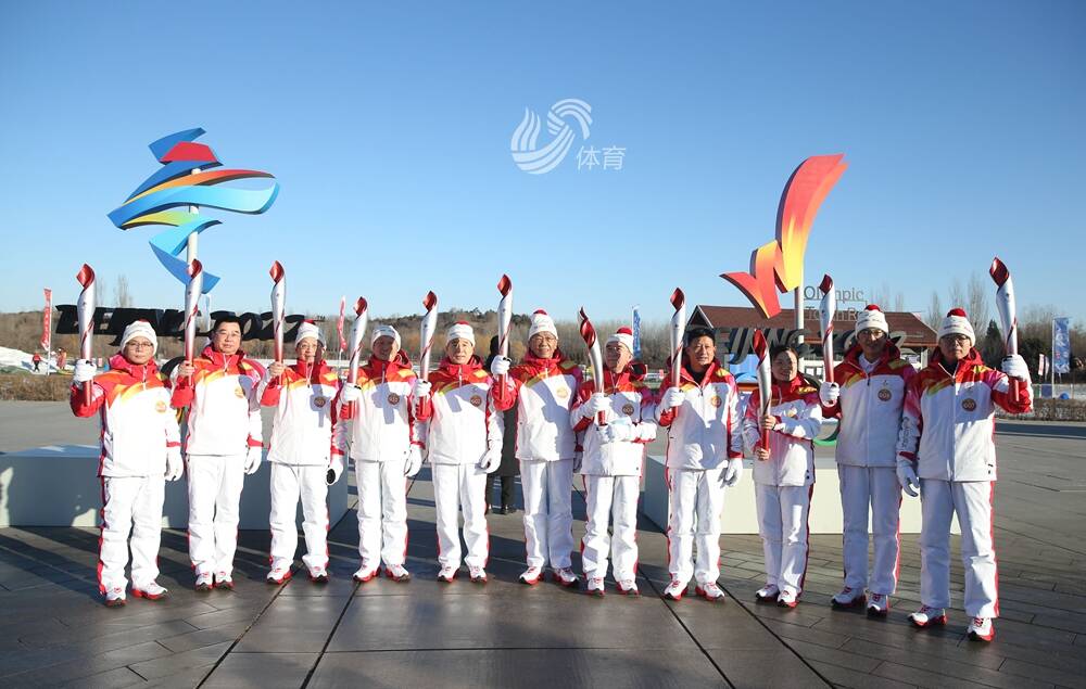 北京冬奥会火炬2日在奥林匹克森林公园传递