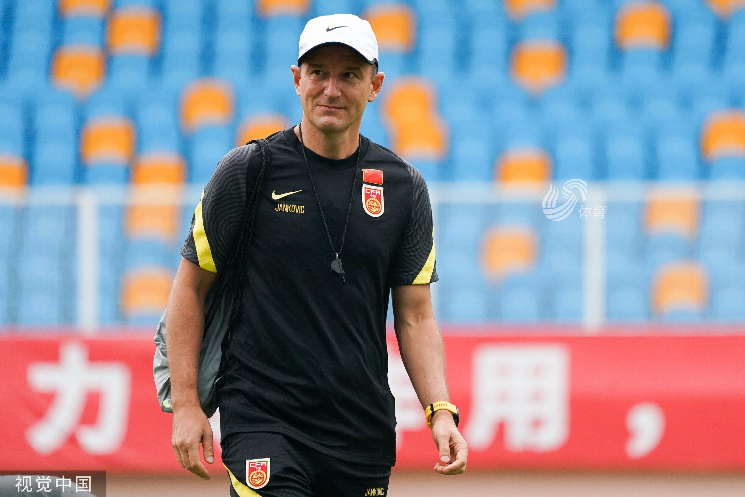 扬科维奇发表上任宣言将率中国队全力冲击2026世界杯已掌握所有球员
