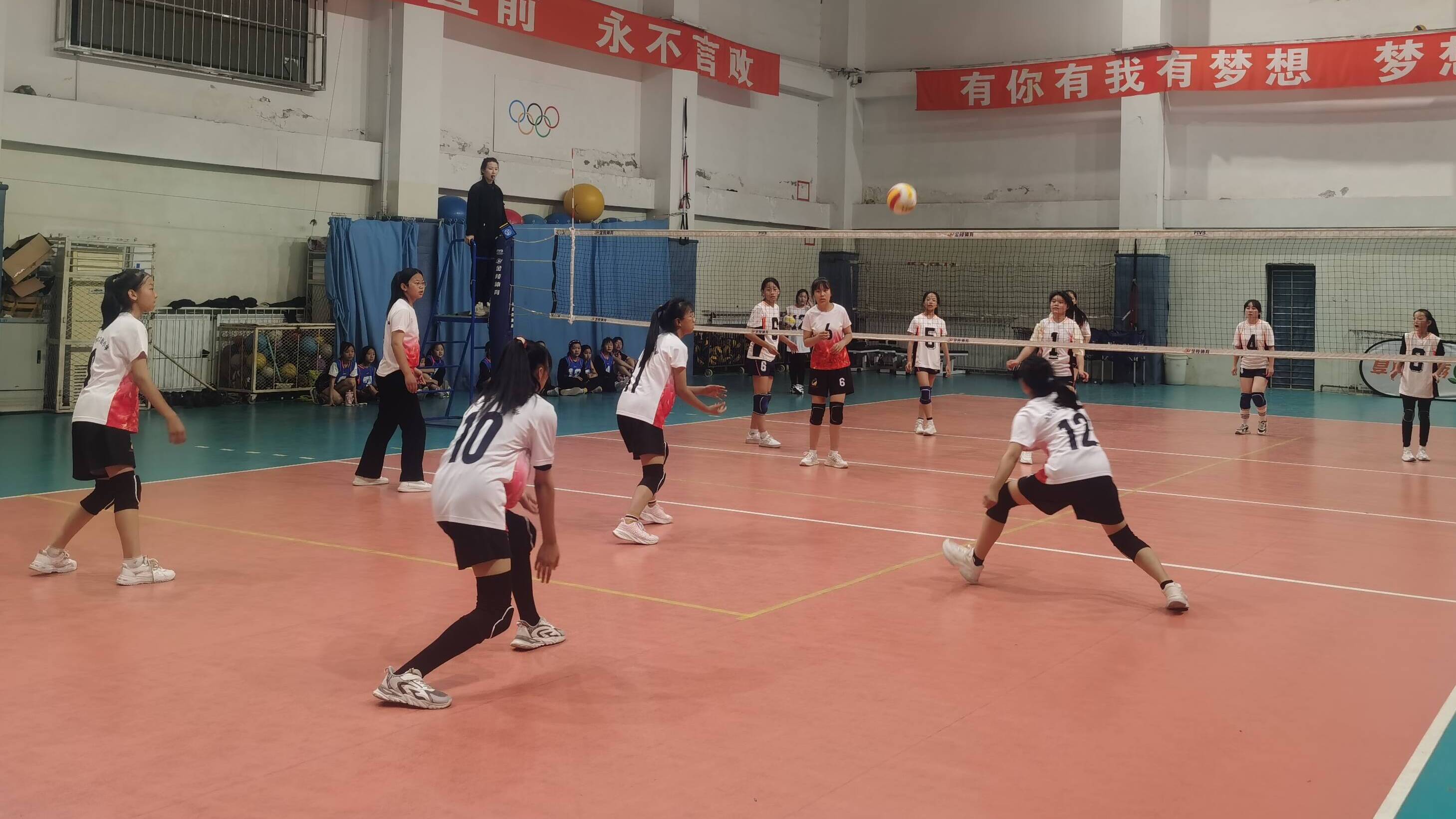 济南市中小学生体育联赛排球（小学组）比赛圆满落幕